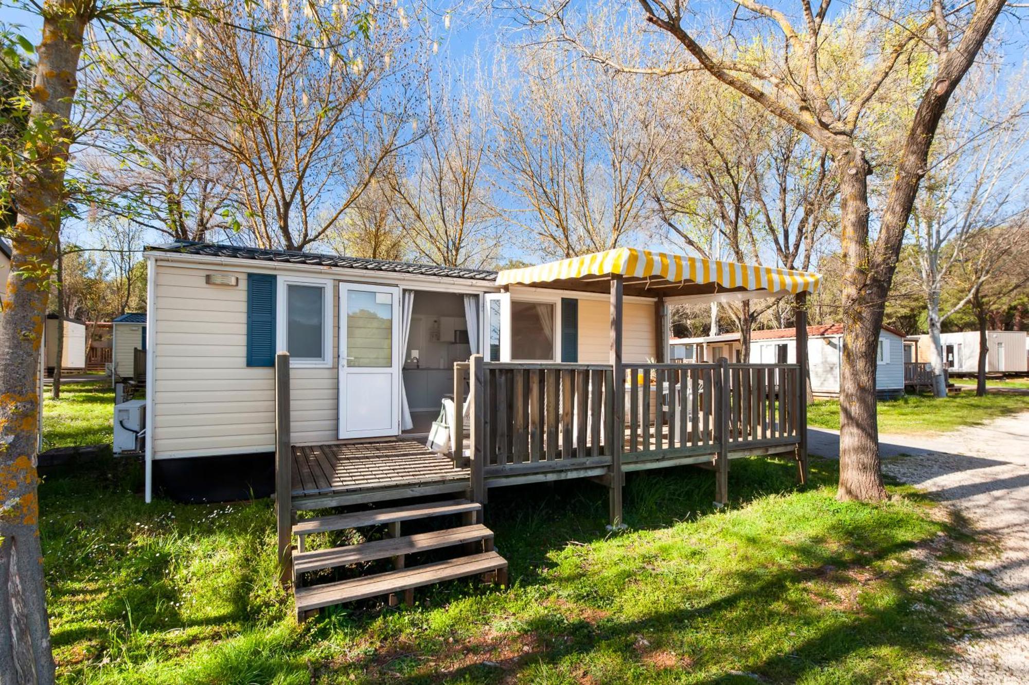 Glamping And Mobile Homes Lavanda - Holiday Centre Bi Village Fažana Kültér fotó