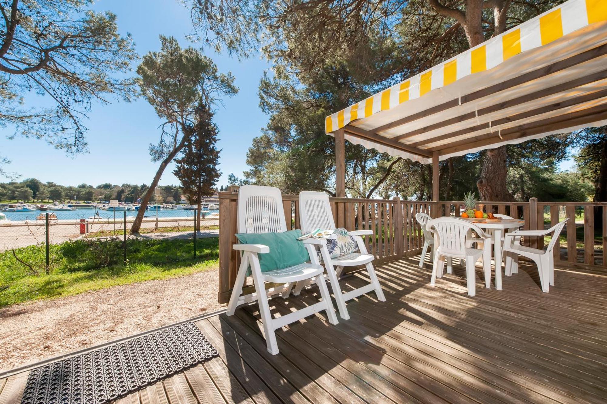 Glamping And Mobile Homes Lavanda - Holiday Centre Bi Village Fažana Kültér fotó